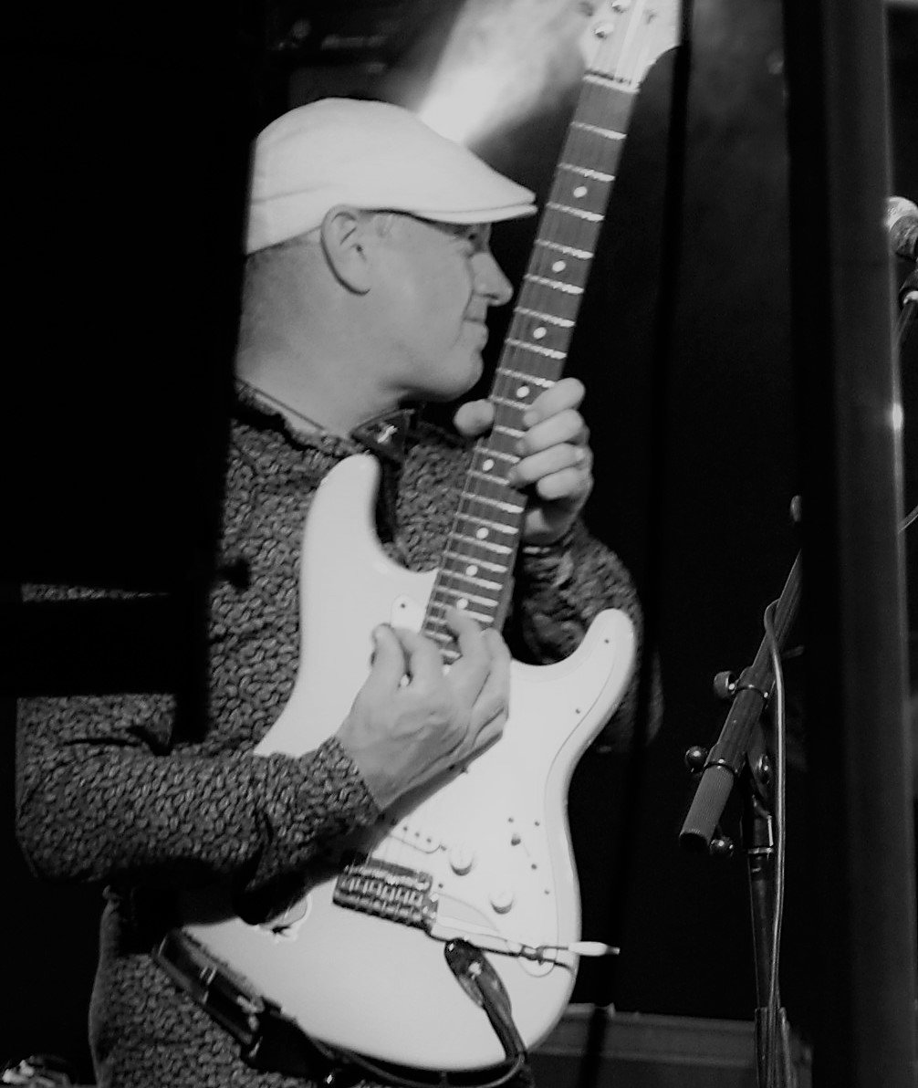 Dominic Earl